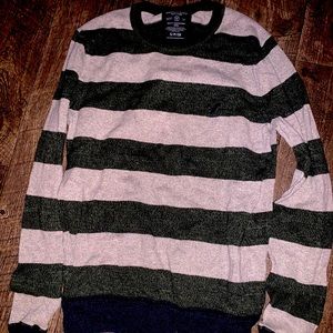 American eagle pullover